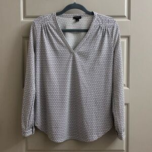 Ann Taylor Factory White and Black Geometric V-Neck Blouse